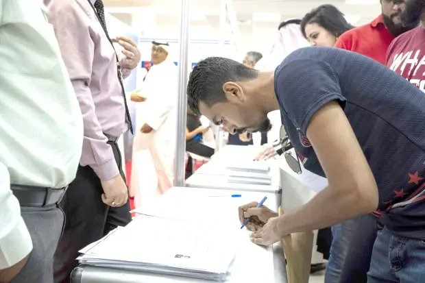 Bahrain Rejects Proposal to Link Expat Permit Fees to Salaries
